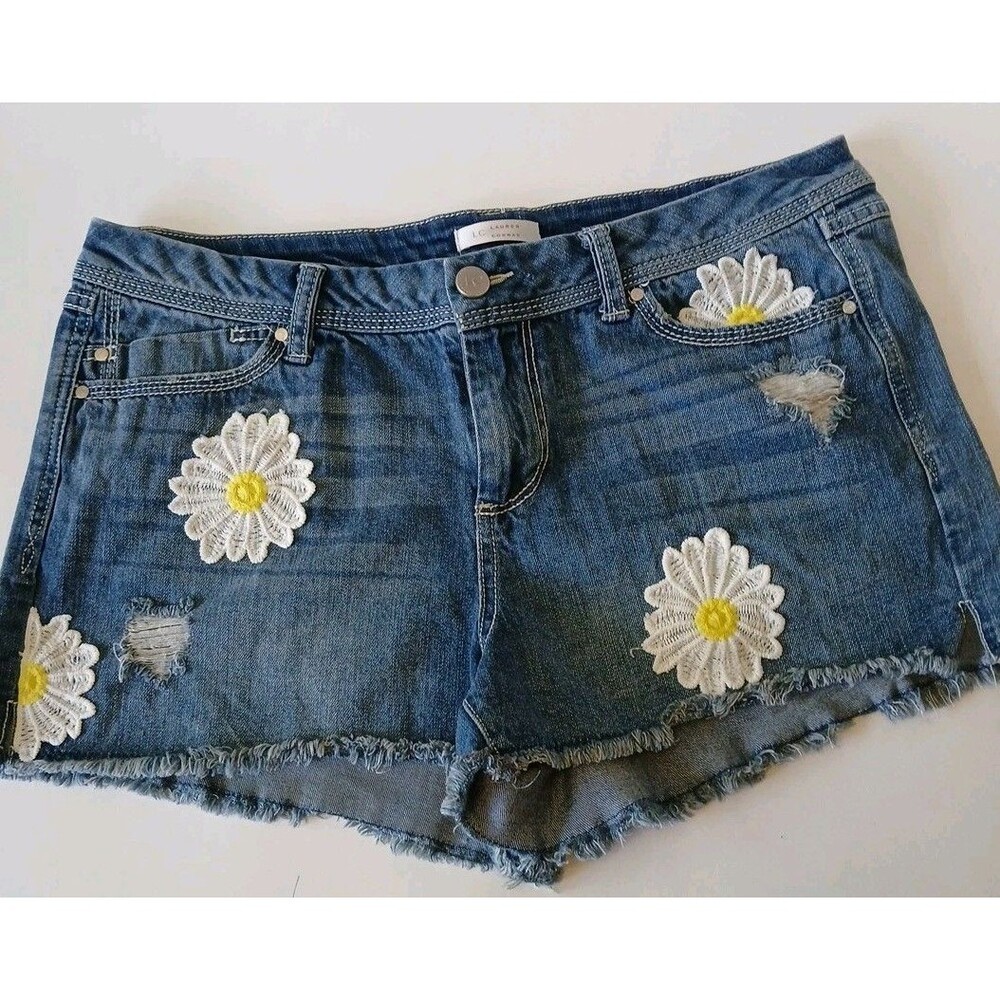 Lauren Conrad Embroidered Daisy Jean Short Shorts Distressed Cuttoff Design W 12